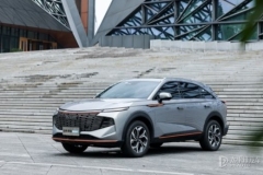 15万就能入手的混动SUV？哈弗神兽混动DHT打破混动高价标签