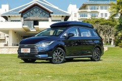 百公里油耗4.4L 宋MAX新能源售價14.78萬起