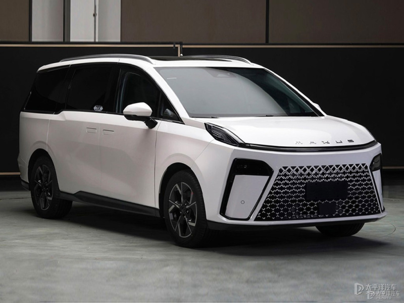 上汽大通G70開啟預(yù)售 新車將在廣州車展上市