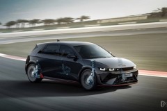 在IONIQ 5 N(艾尼氪5N)身上，我似乎看到了性能車電動化的未來