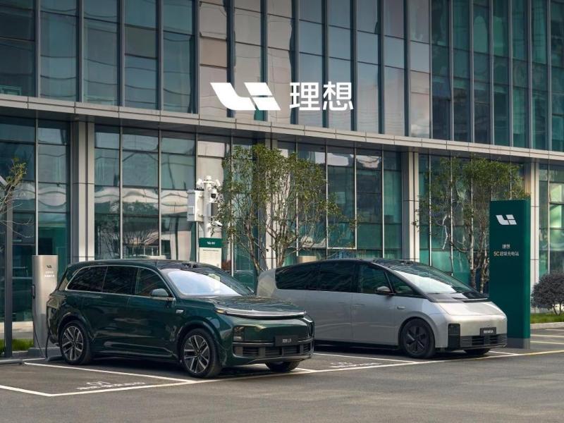 理想超充站超時(shí)占用費(fèi)正式運(yùn)營(yíng)  超時(shí)占用費(fèi)為2元/分鐘