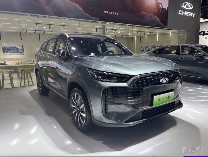 2025海南國際車展：奇瑞風云T8亮相 限時售9.99萬元起