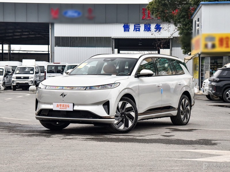 售18.36萬起 東風奕派eπ008智駕版上市 全系標配高階智駕