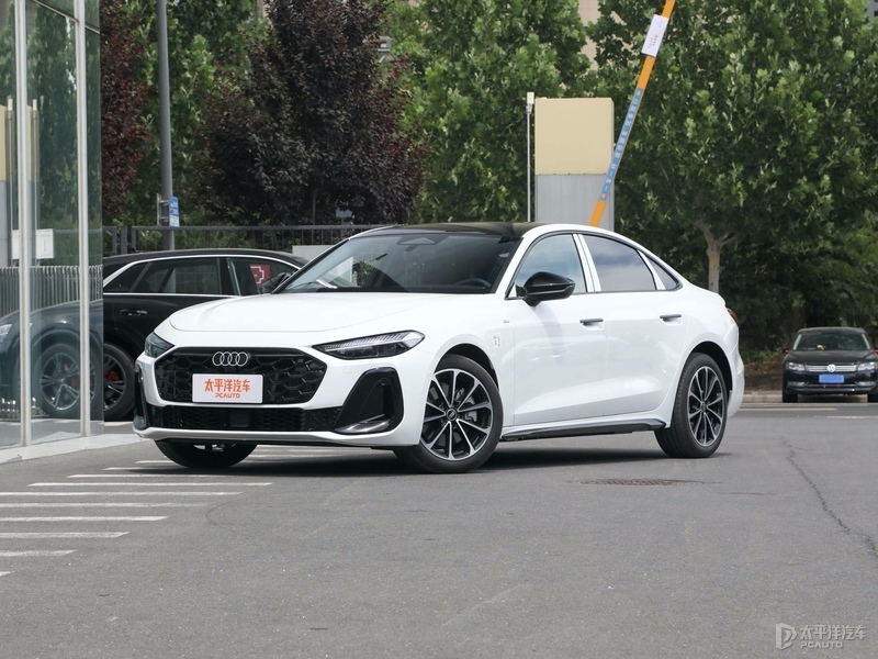 一汽奧迪A5L開啟預售 共推出4款車型 搭載華為乾崑智駕