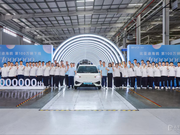 第100萬輛下線/加推新車型 比亞迪海鷗用時27個月達成百萬銷量