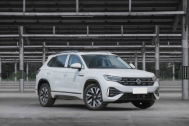 相比RAV4榮放,全新探岳更適合年輕人