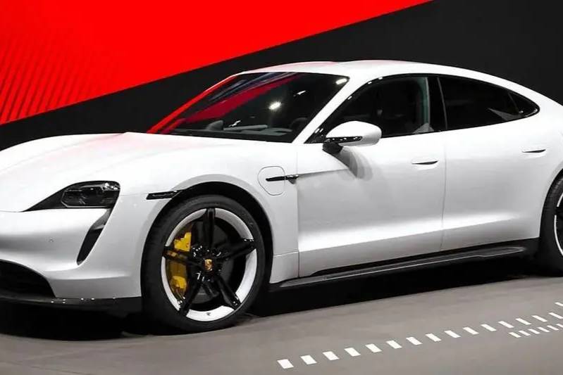 【e汽車】保時捷電車Taycan新款車型諜照曝光