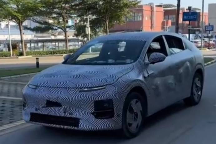 填补价位空隙，对标Model Y，小鹏迎来全新SUV