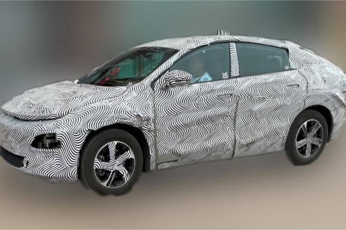 小鵬全新SUV路試曝光,采用溜背設(shè)計,劍指Model Y
