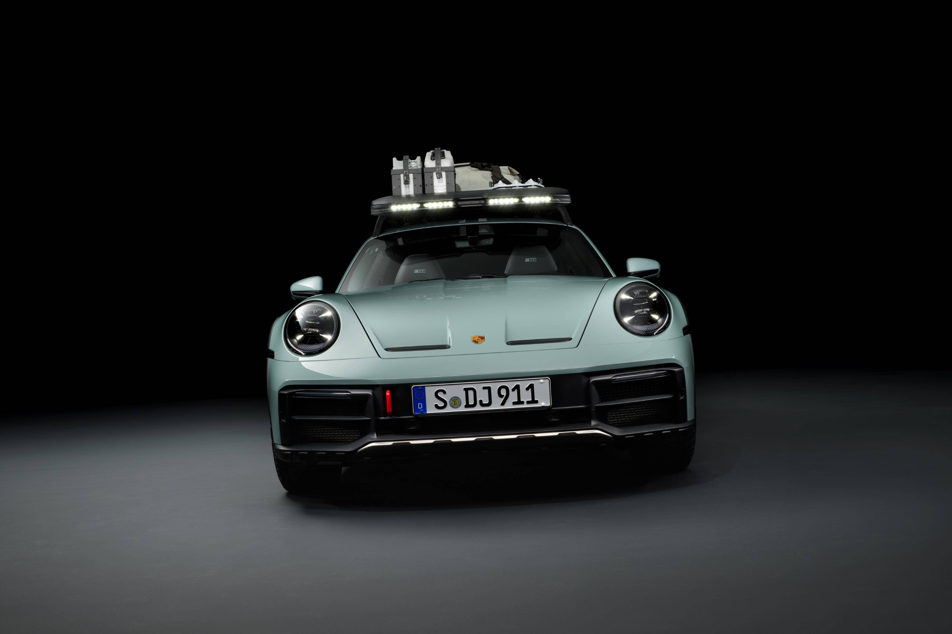 谁说跑车不能越野！保时捷发布全新911 Dakar