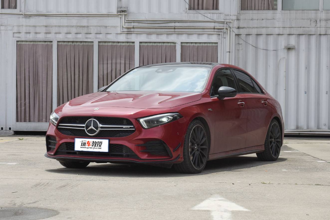 最便宜的AMG轎車上市！39.98萬享受4秒級(jí)性能？
