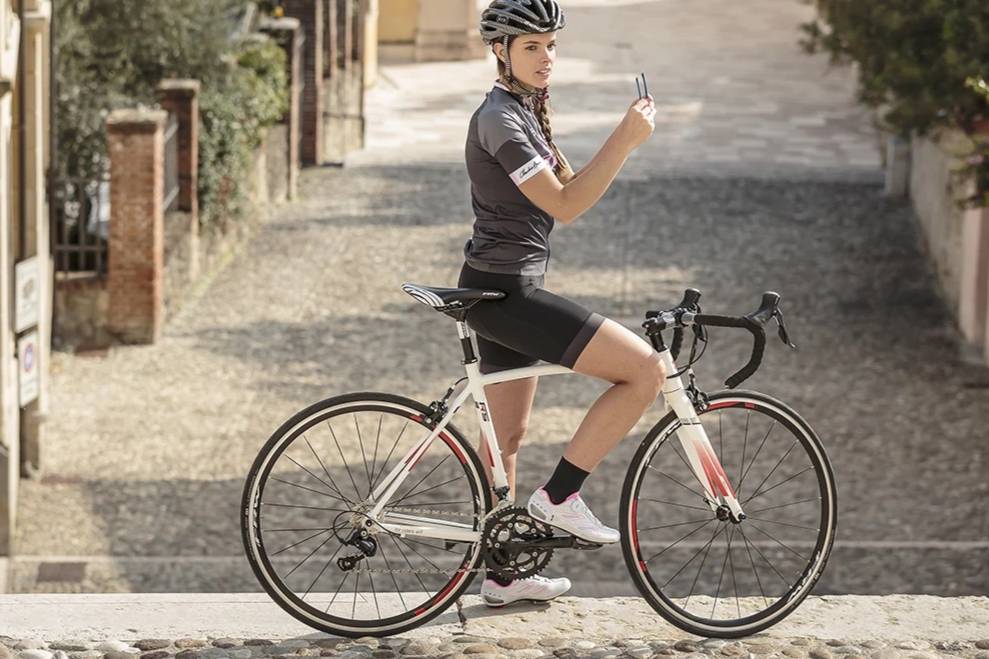 福伦王梅花皮纳意大利碳纤维自行车品牌排名