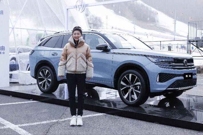 滑雪難還是開車難?滑雪冠軍徐夢桃試駕硬核攬巡