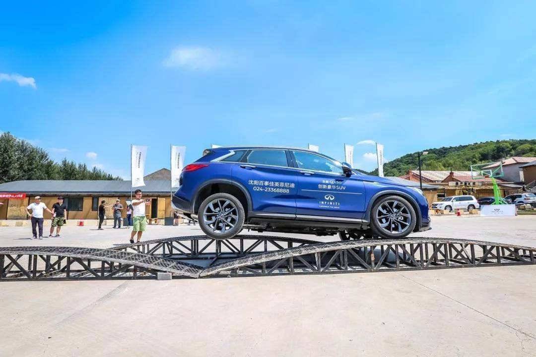車身扭轉剛度測試，保時捷Panamera竟不如比亞迪海豹