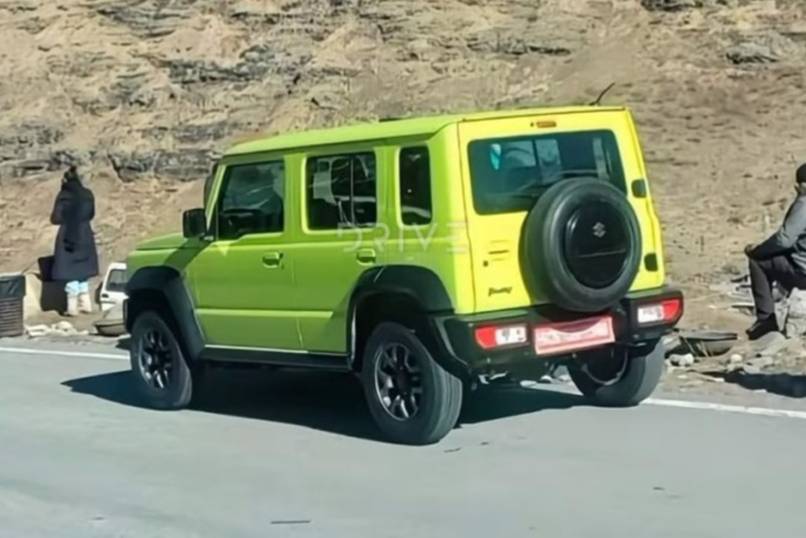 更實(shí)用的越野“盒子車” 鈴木吉姆尼五門版諜照