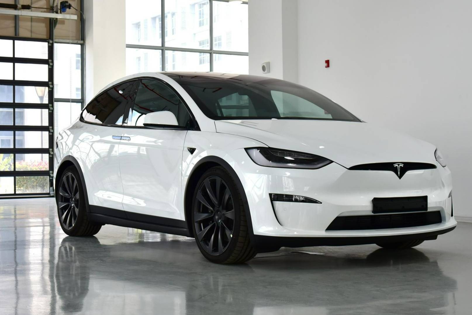 2.6秒破百 特斯拉Model X Plaid车展公布售价