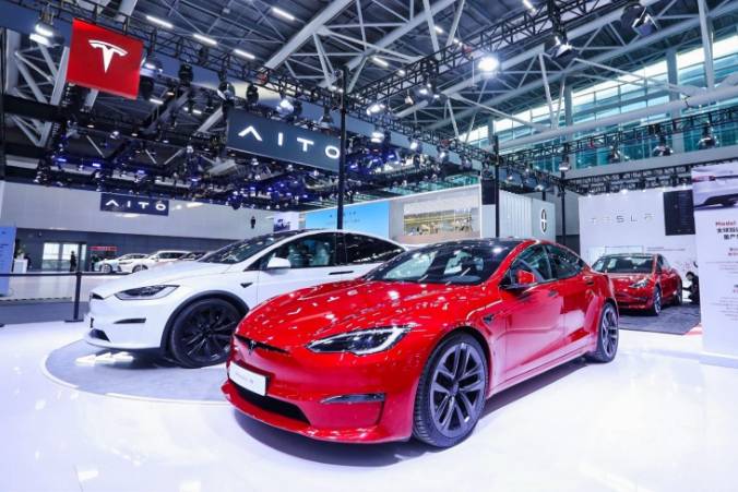 “性能猛獸”發(fā)車在即，2023年特斯拉頂級性能車正式交付