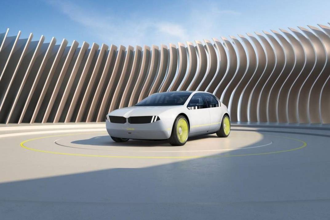 BMW i 數(shù)字情感交互概念車（Dee）CES全球首發(fā)