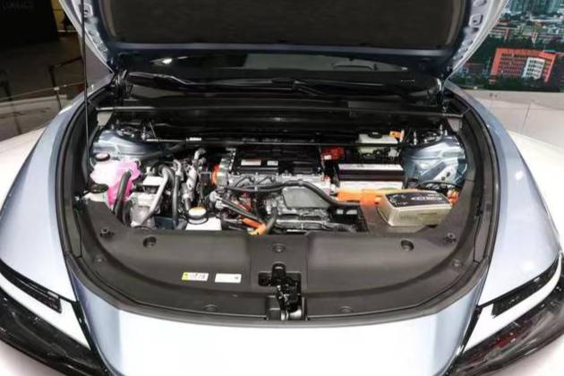 雷克薩斯RZ亮相廣州車展,外觀個性十足,配前后雙電機