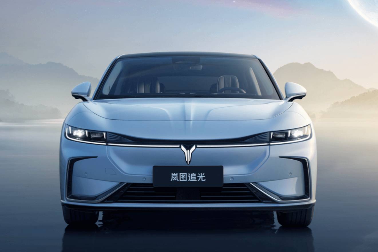 “一撞成名”的嵐圖汽車(chē)，不只是安全性能過(guò)硬，產(chǎn)品力也很硬！