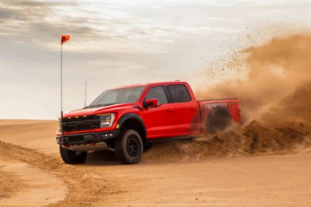 硬漢間巔峰對決：全新福特F-150猛禽對戰(zhàn)Jeep角斗士