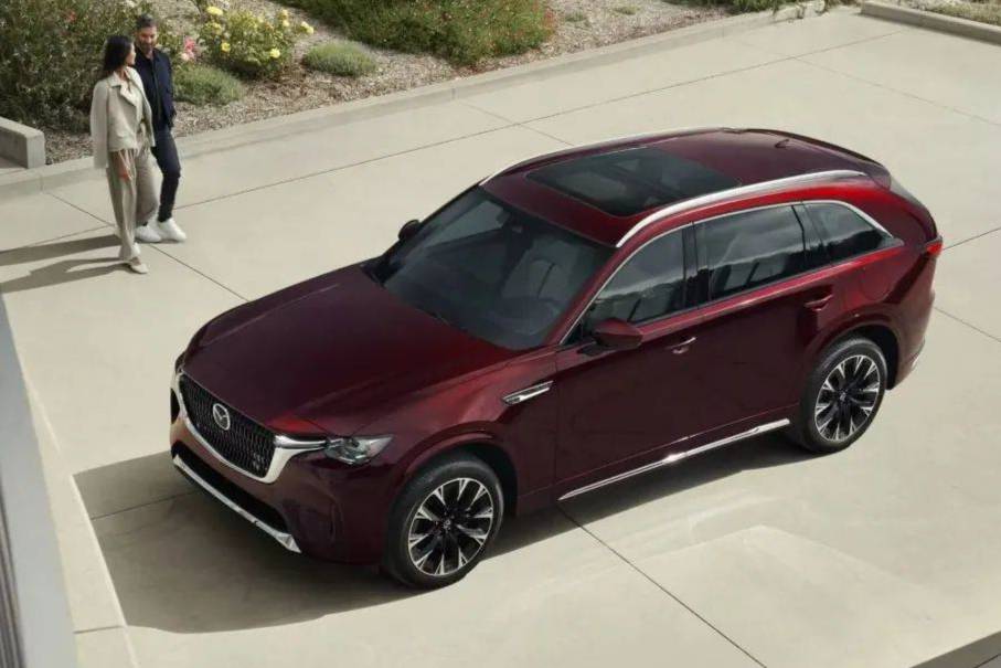 定位中大型、采用6缸發(fā)動機(jī)，馬自達(dá)CX-90正式發(fā)布