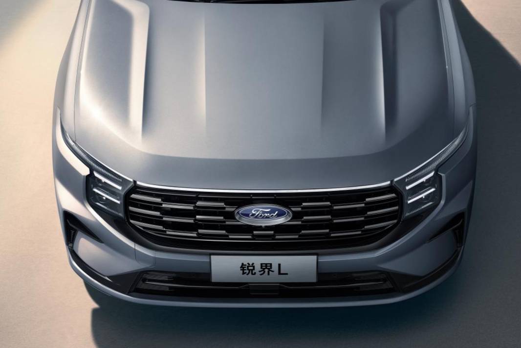 長(zhǎng)安福特銳界L首發(fā)亮相 演繹大7座混動(dòng)SUV“L”級(jí)新標(biāo)準(zhǔn)