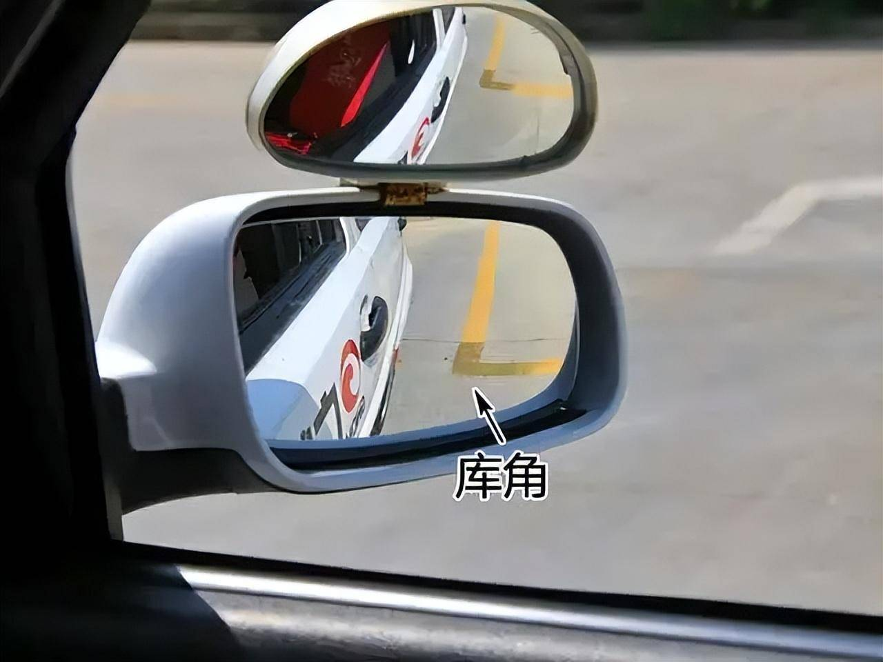 2023首期領(lǐng)克汽車運(yùn)動(dòng)-場(chǎng)地類國(guó)家B級(jí)賽車執(zhí)照培訓(xùn)圓滿落幕