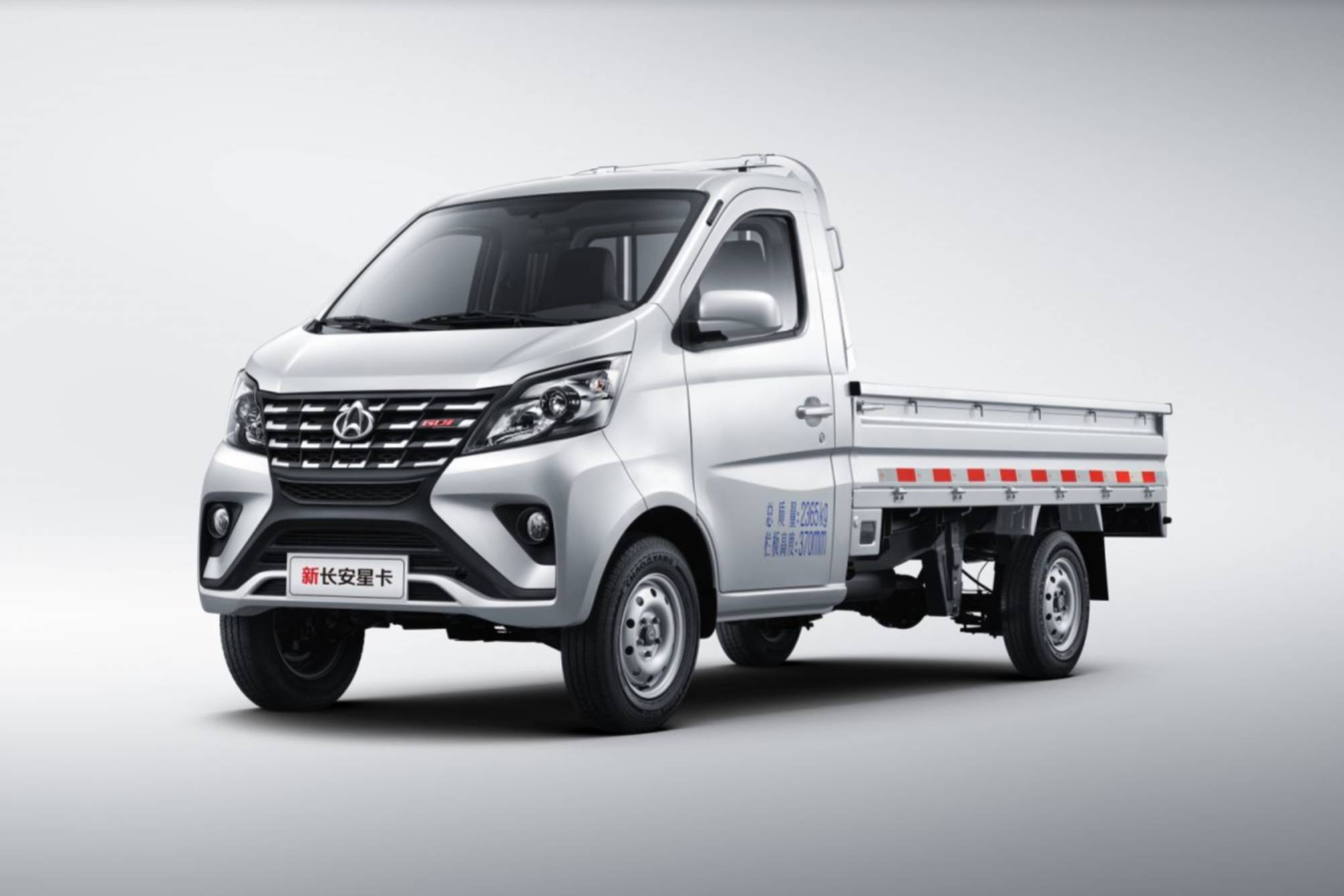 商用車首搭GDI發(fā)動機，新長安星卡引領(lǐng)行業(yè)動力新標準