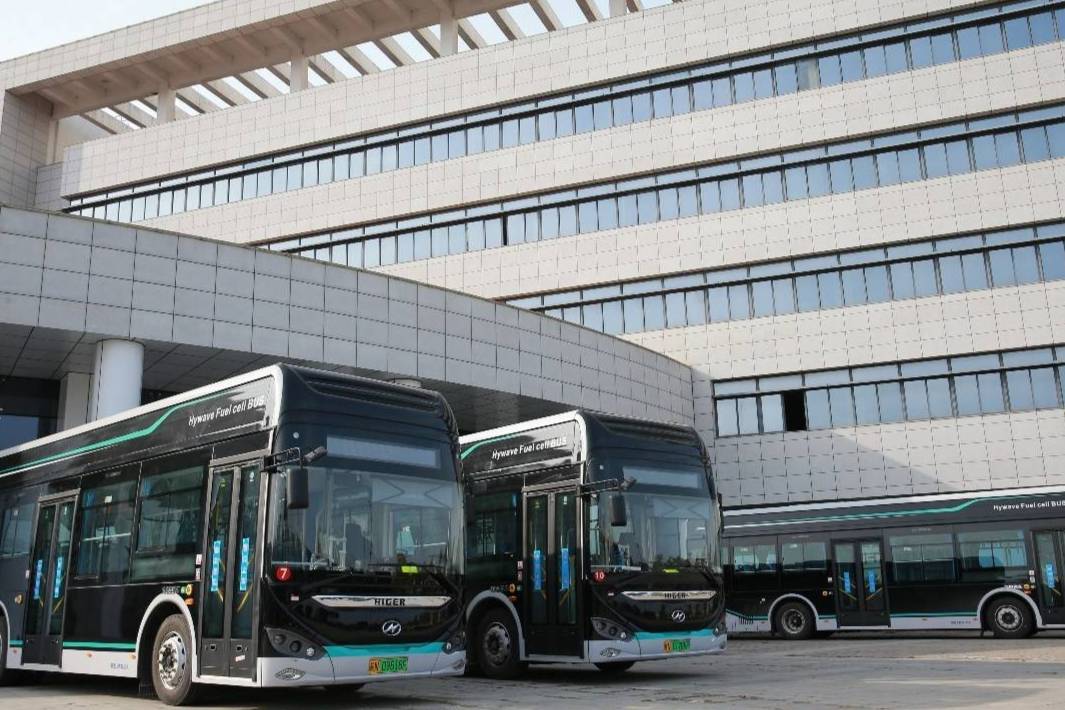 苏州金龙氢能巴士“绿”动金寨公交转型探索 