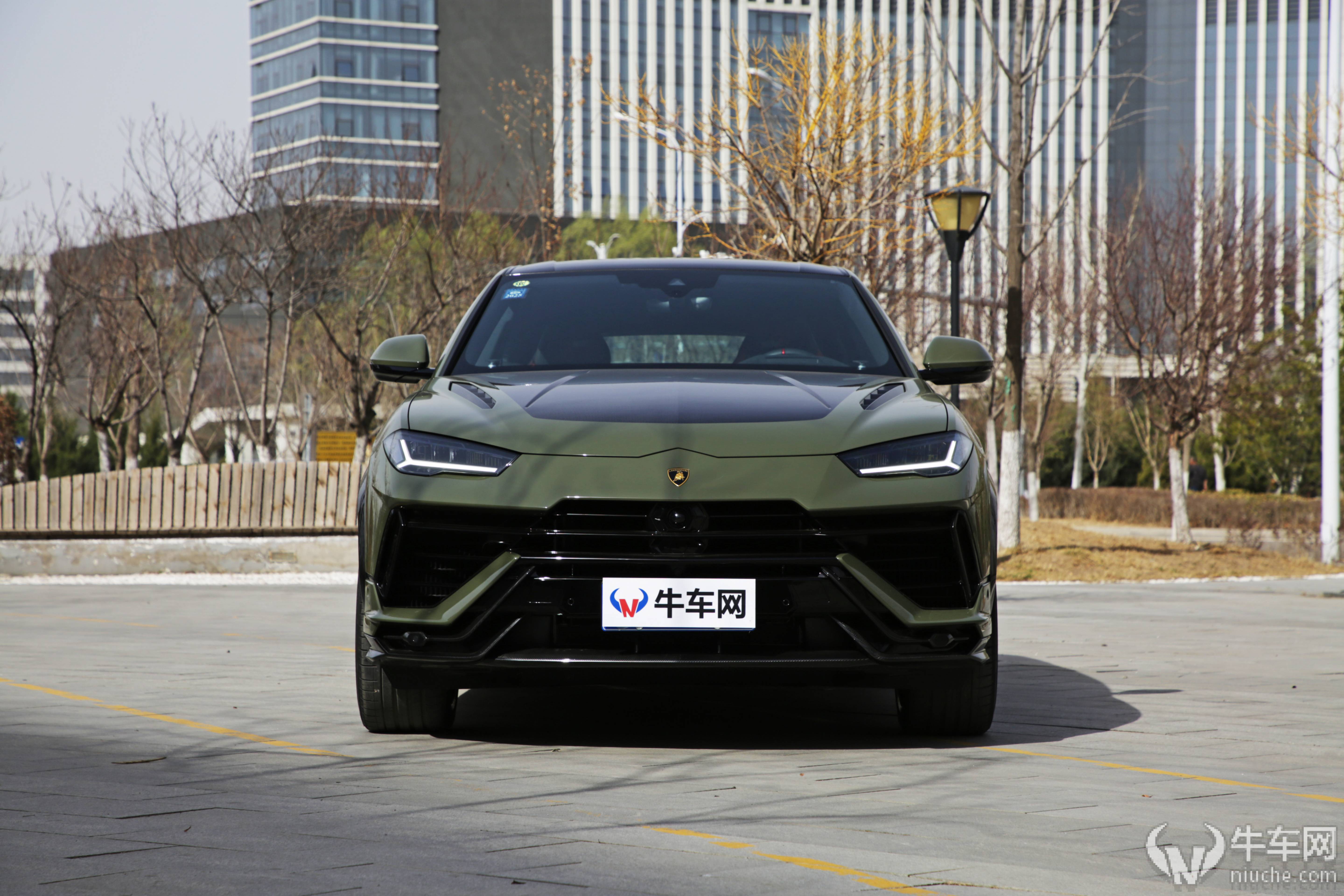 超级SUV 试驾兰博基尼Urus Performante