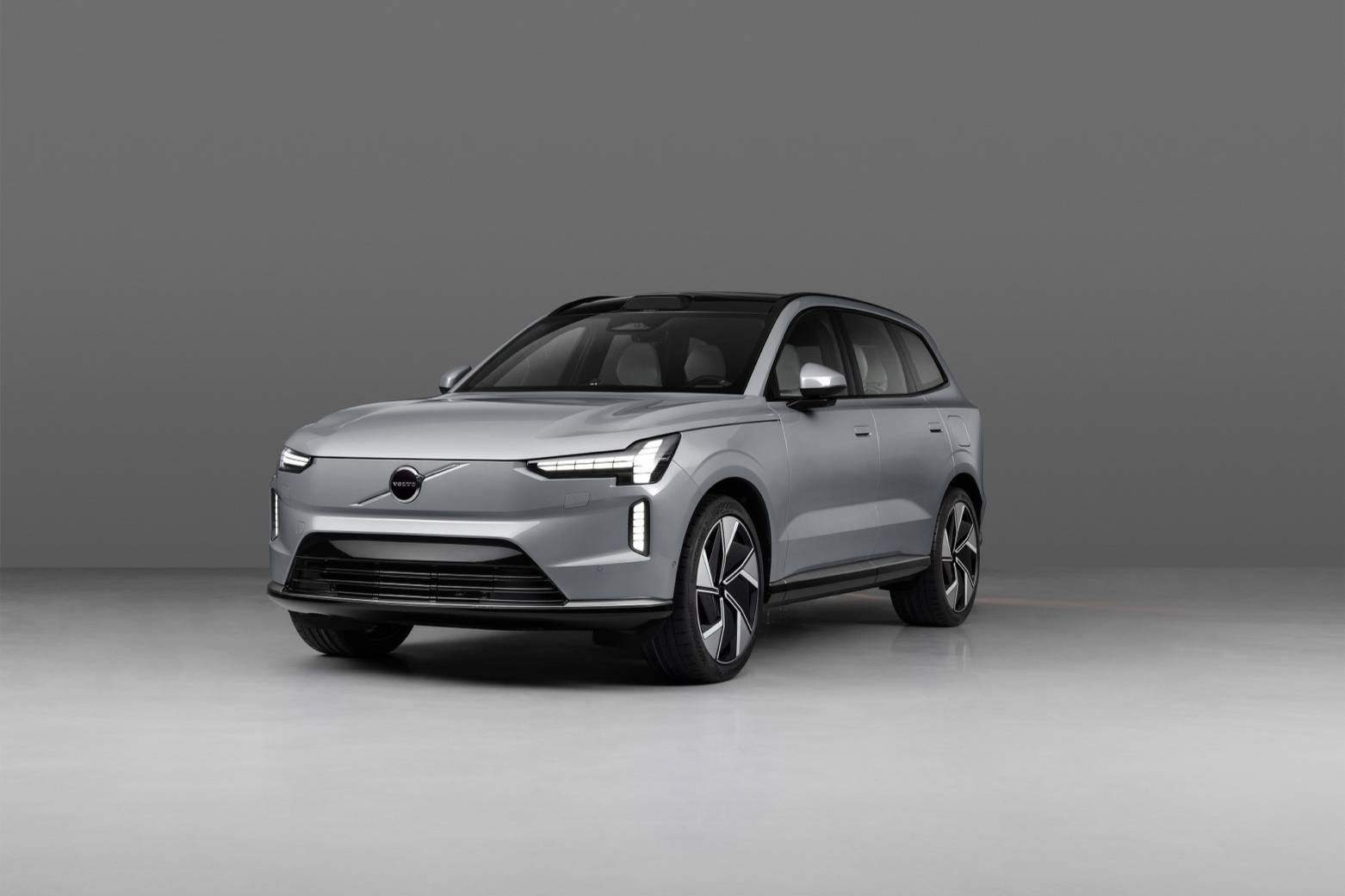 定義電動安全時代新秩序，沃爾沃汽車發(fā)布世界樹智能安全體系