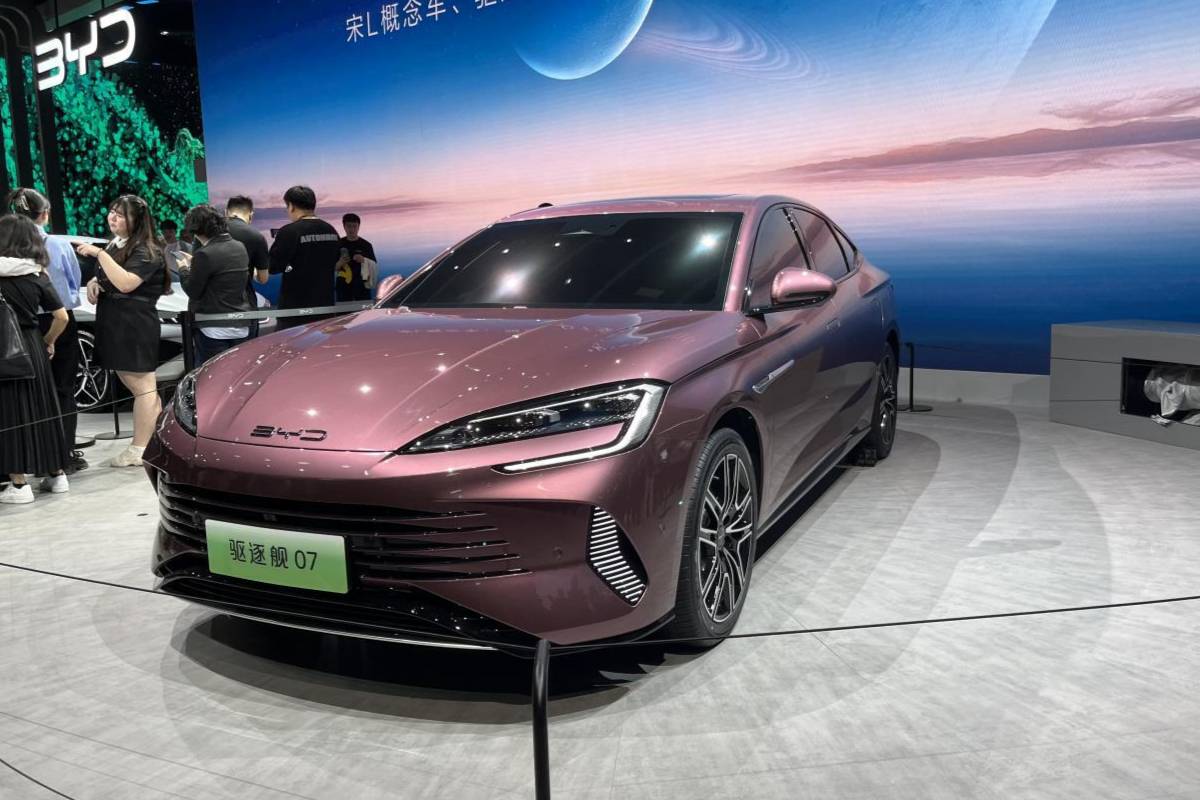 全是首發(fā)亮相！2023上海車展新車推薦，國產(chǎn)車又“殺瘋了”