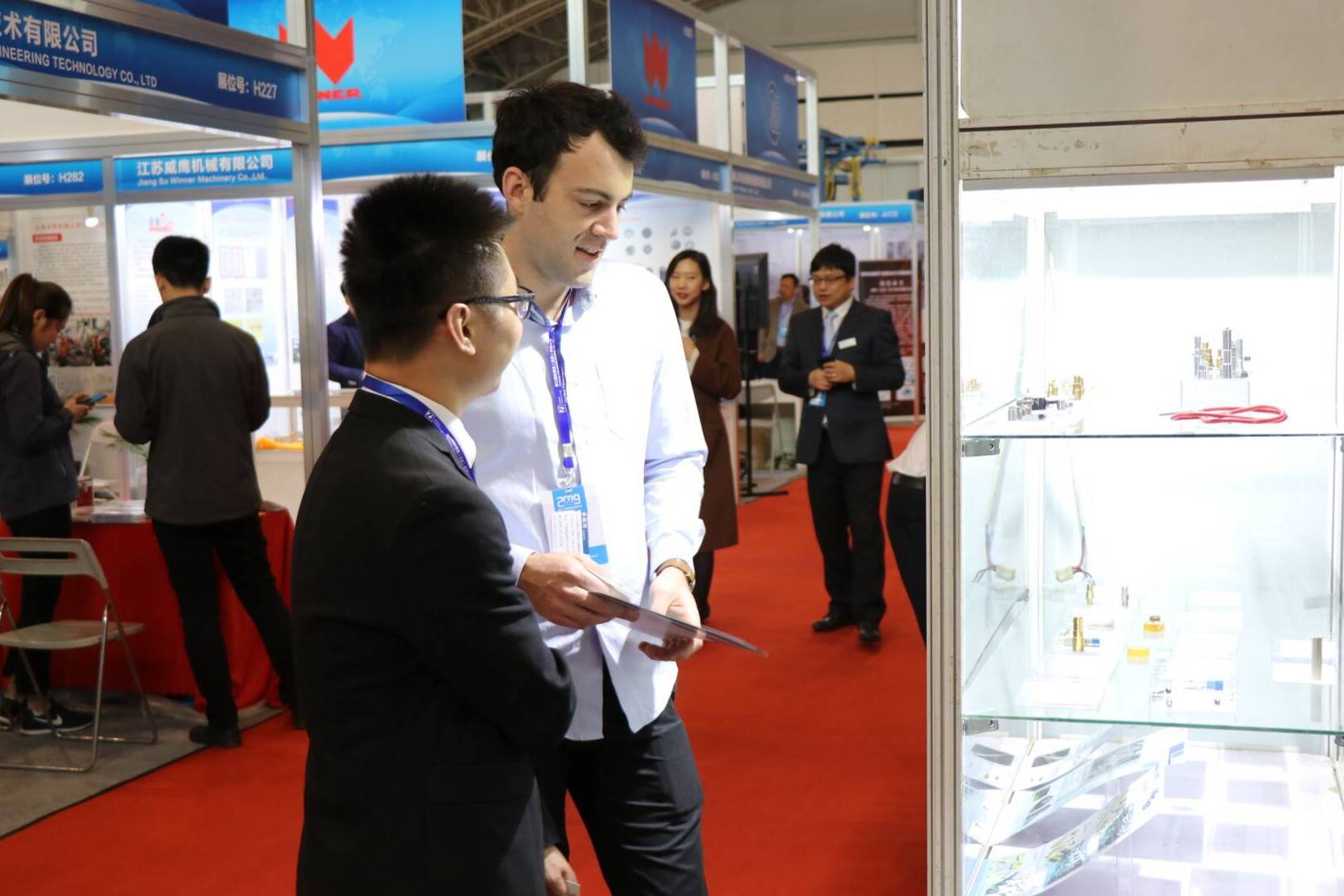 2023北京汽车线束连接器展会，助力汽车行业可持续发展。