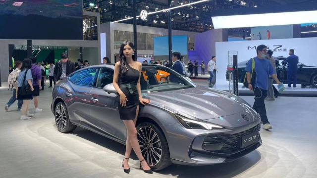 MG7亮相上海车展 推荐购买2.0T版本