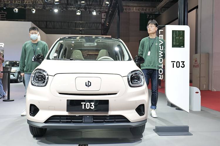 零跑全系車型亮相上海車展 簡潔辦展,幫助用戶選好車