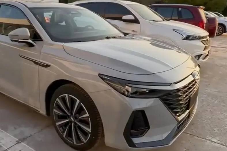 【e汽車】全新艾瑞澤8 GT實車諜照曝光