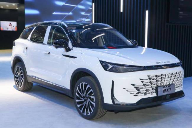 解鎖“大舒”新體驗，新款北京X7，全能家用SUV