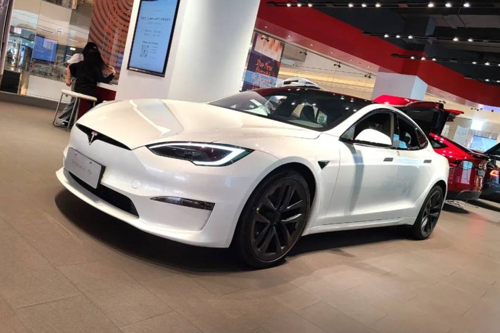 八年后再試Model S，我再次被它打敗