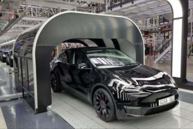 比亞迪刀片電池版特斯拉Model Y海外交付