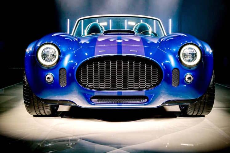 敞篷复古跑车AC Cobra GT Roadster实车亮相