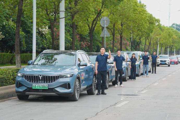 “愛心送考”再出發 嵐圖汽車護航學子高考路