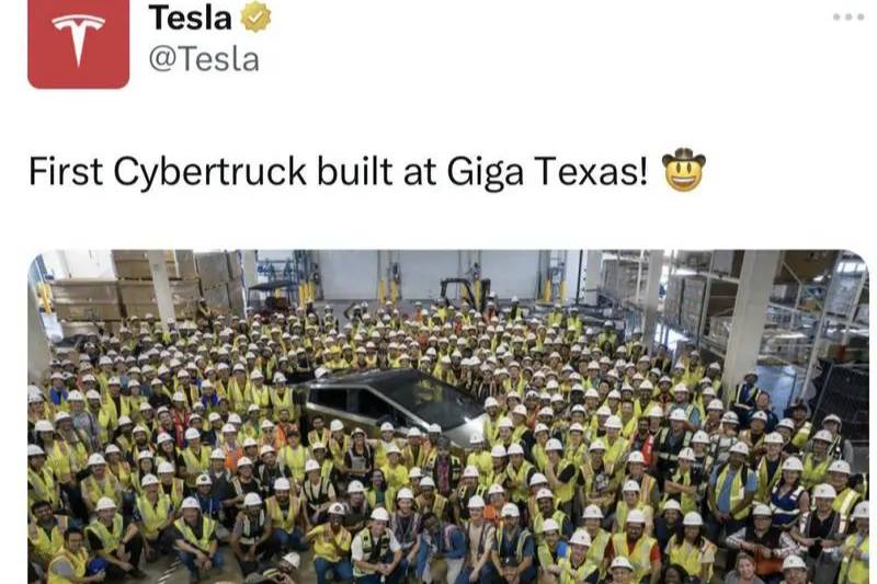 特斯拉首臺Cybertruck在得州超級工廠下線