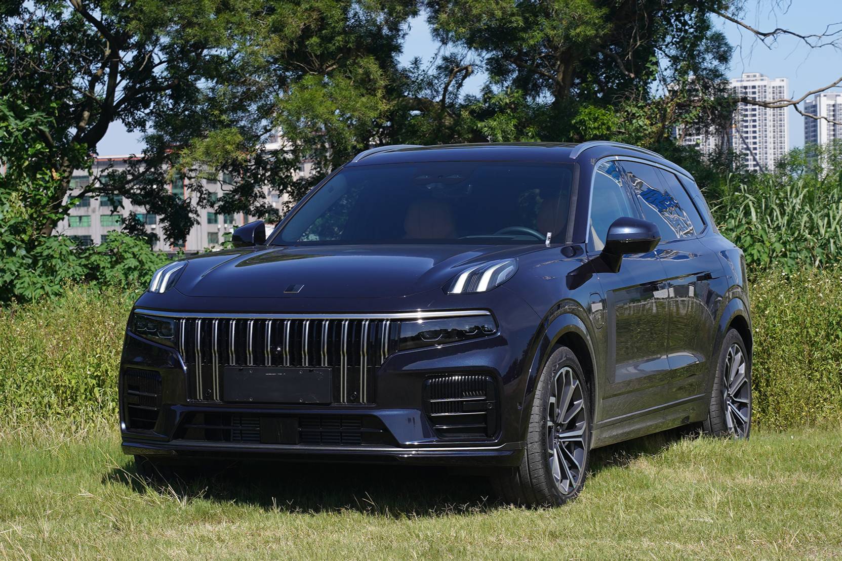 領(lǐng)克版XC90 T8！最新芯片+大五座 對比理想也不虛？