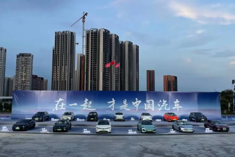 【e汽车】以500万为始，比亚迪为「中国汽车」而战