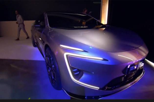 “未来智能，豪华轿跑”阿维塔12全球首发，外观超越未来