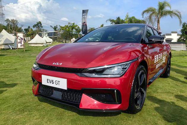 淺試起亞EV6，28.28萬起售，GT版適合駕控玩家