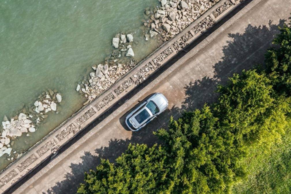 想15萬買輛混動車，哪個新能源車適合跨城市去看演唱會？