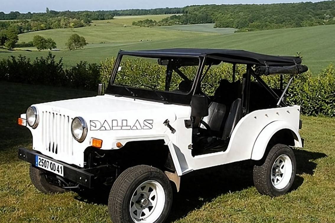基于雷诺4底盘的法国威利斯吉普-Dallas Jeep