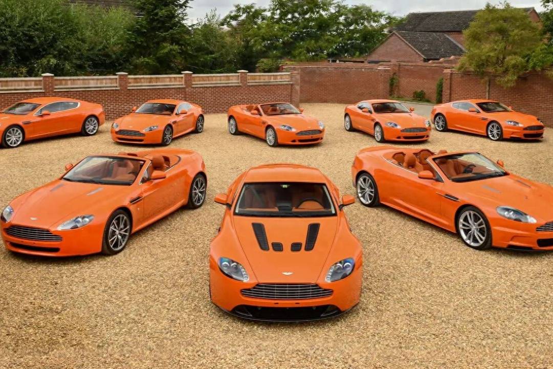 罕见，荷兰收藏家一口气出售8台橙色阿斯顿.马丁